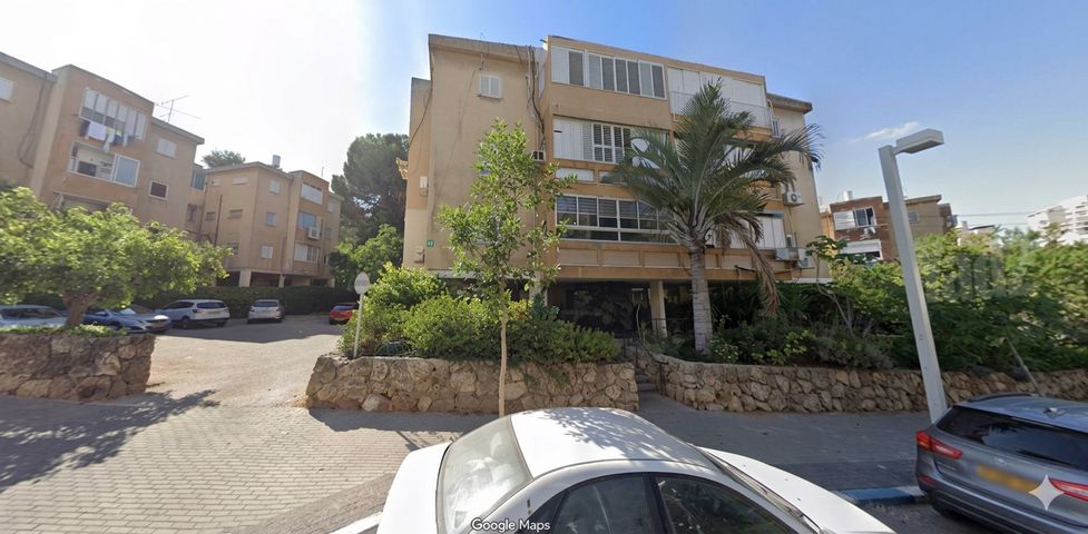 Givatayim, Israel 7