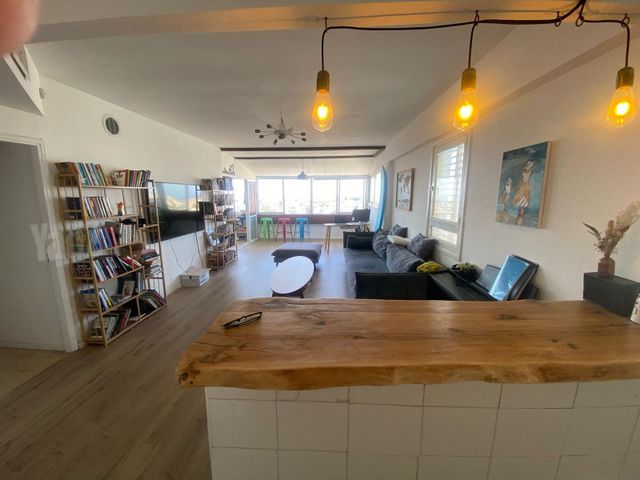 Tel Aviv-Yafo, Israel 13
