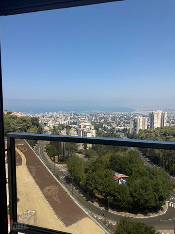 ד"ר ארתור בירם 