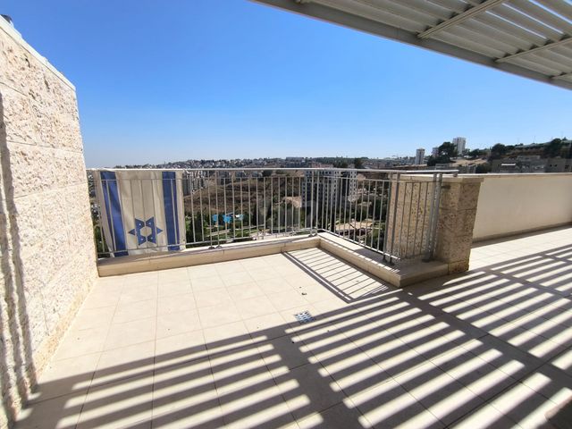 שלמה ארגוב 4