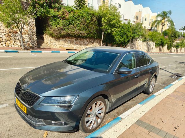 מודעת רכב סקודה סופרב