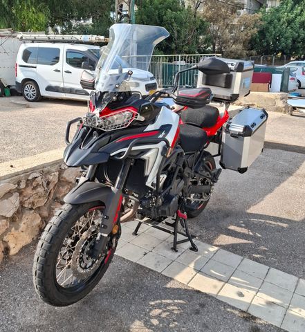 מודעת רכב בנלי TRK702X