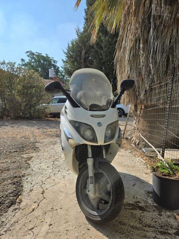 מודעת רכב פיאג'ו X-Evo 250