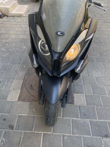 מודעת רכב קימקו דאון-טאון 250ABS