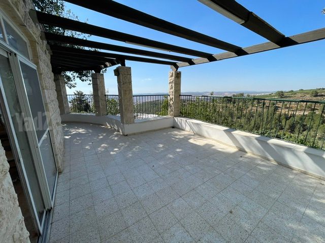 המעיינות 1
