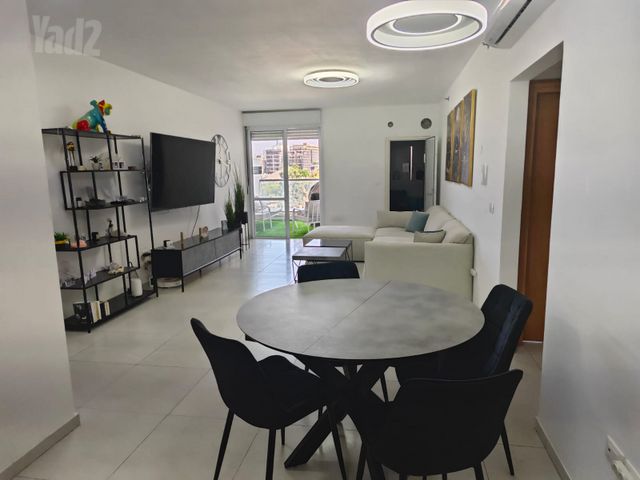 יוסף שפרינצק 32