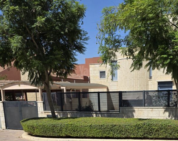 ברקן 11