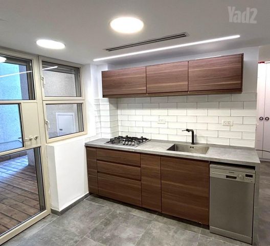 דה האז 26
