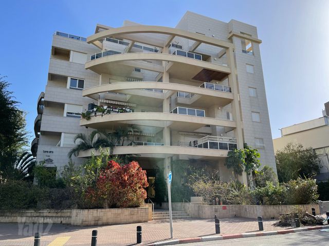 דירה, מרכז, הרצליה