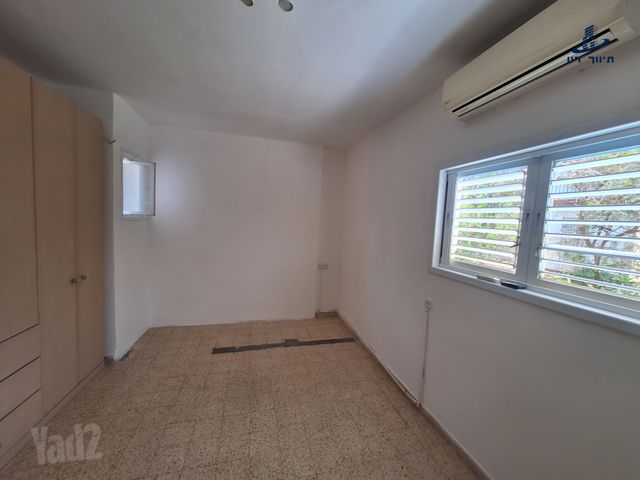 Givatayim, Israel 4