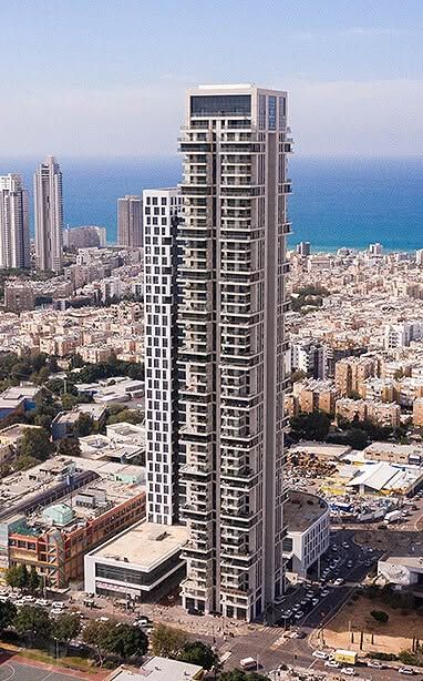 הרב ניסנבאום 
