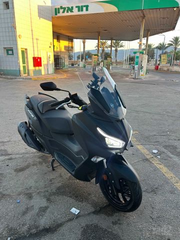 מודעת רכב סאן יאנג ג'וי-מקס Z-250