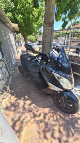 מודעת רכב סאן יאנג ג'וי-מקס 250