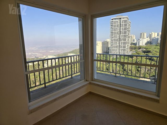 ד"ר ארתור בירם 11