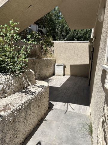 קיבוץ גלויות 25