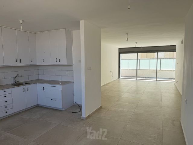 סמטת הדרור 3
