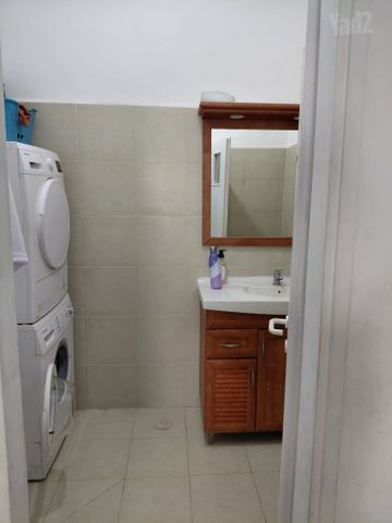 Givatayim, Israel 4