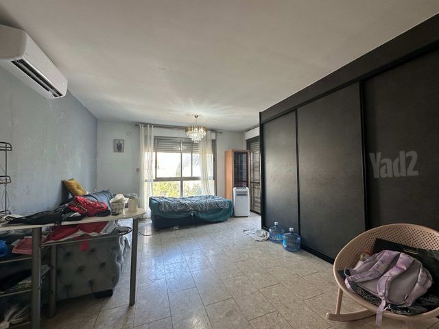 Petah Tikva, Israel 4
