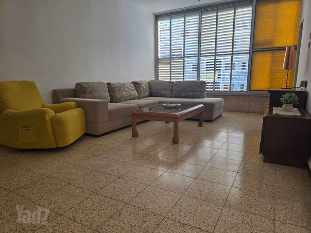 קרית ספר 18