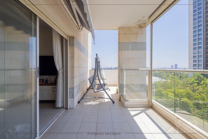Givatayim, Israel 5