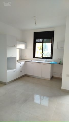 Petah Tikva, Israel 10