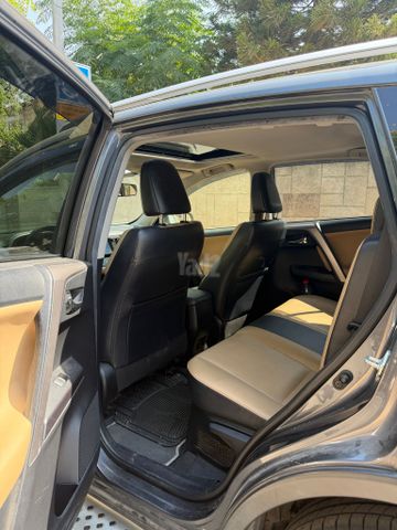מודעת רכב טויוטה RAV4