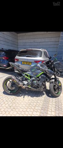 מודעת רכב קאוואסאקי Z900