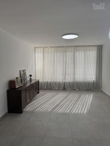 עין גנים 35