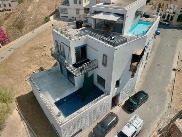 גג/ פנטהאוז להשכרה בתל אביב יפו — 2
