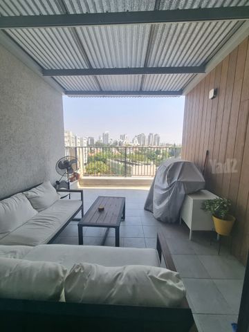 שמואל שרירא 17