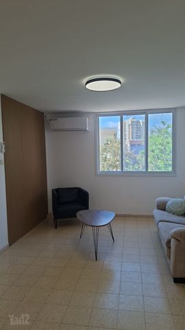 שדרות ירושלים 45