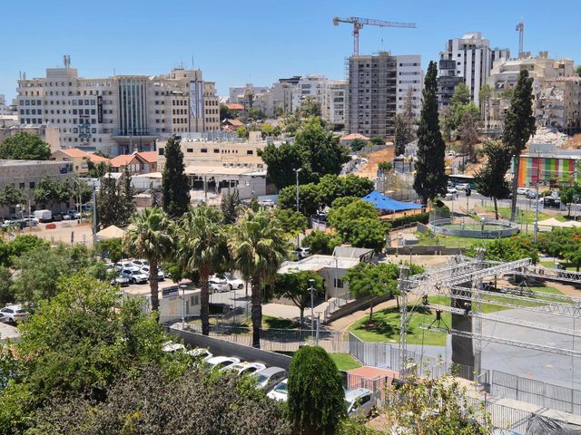 בני משה 23