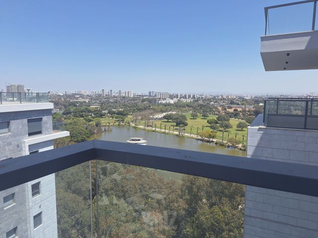 אחד העם 60