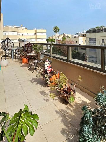 Herzliya, Israel 2