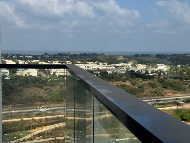 אור ים