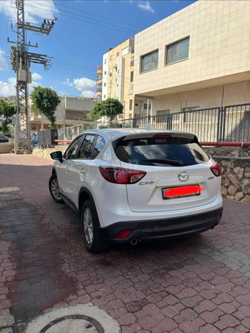 מודעת רכב מאזדה CX-5