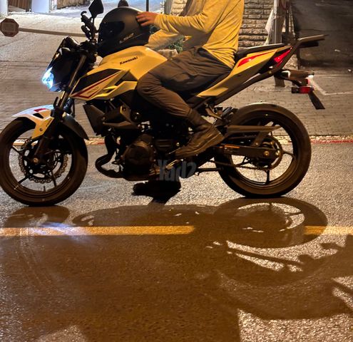 מודעת רכב קאוואסאקי Z400