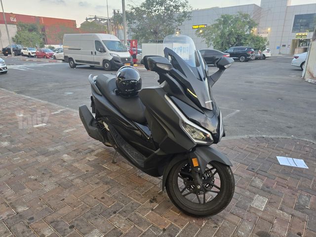 מודעת רכב הונדה FORZA125