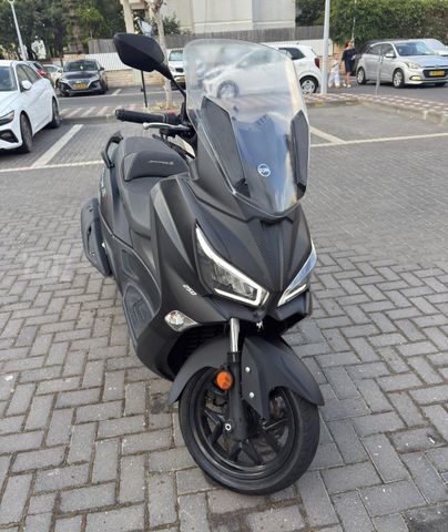 מודעת רכב סאן יאנג ג'וי-מקס Z-250