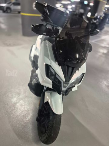 מודעת רכב סאן יאנג ADX 300