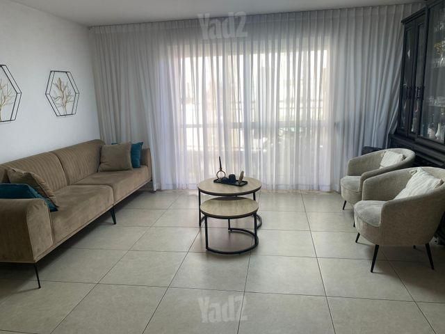 שונית 2