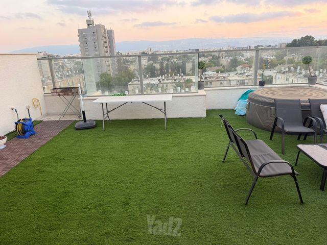 לוי אשכול 26