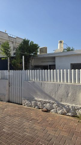 שלום אש 25