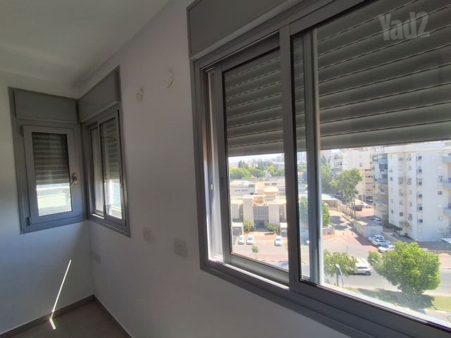 נתן אלתרמן 18
