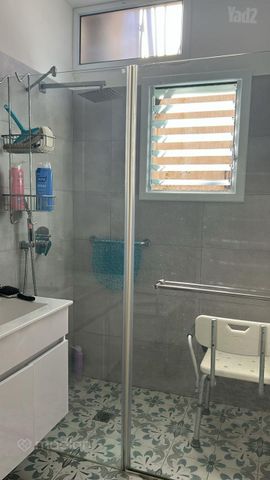 ירושלים 75