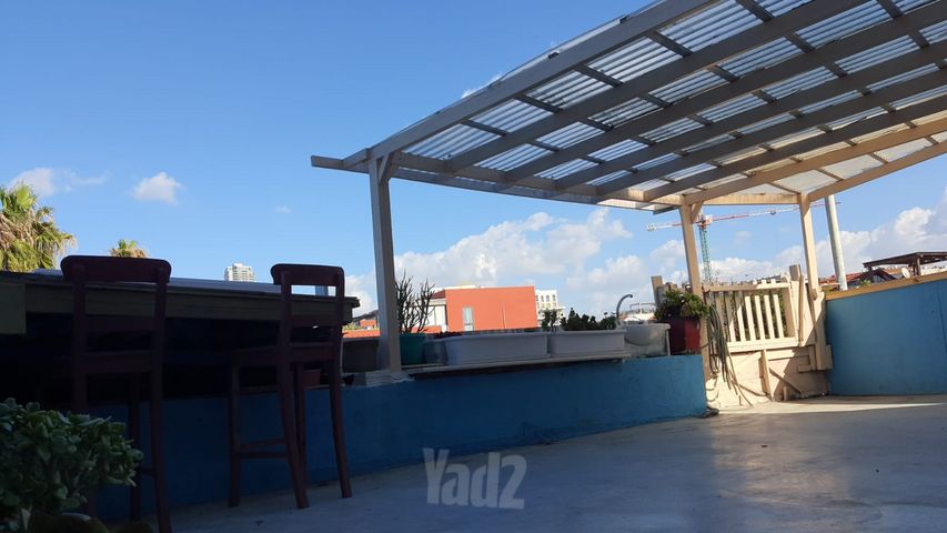 יונתן רטוש 1