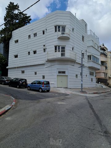 הקישון 11