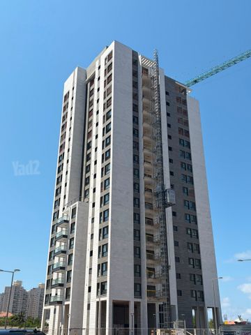 נורית הירש 13