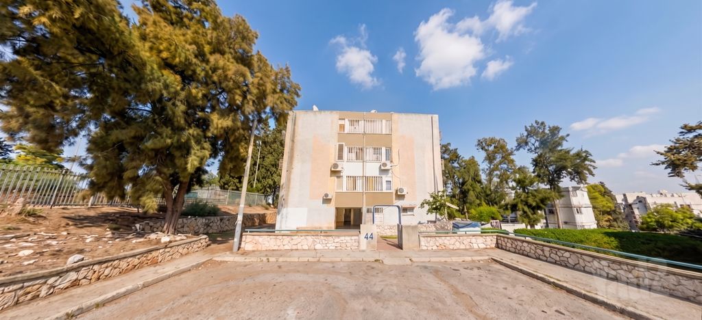 דירה, גבעת הרקפות, גבעת תל חי, קרית אתא