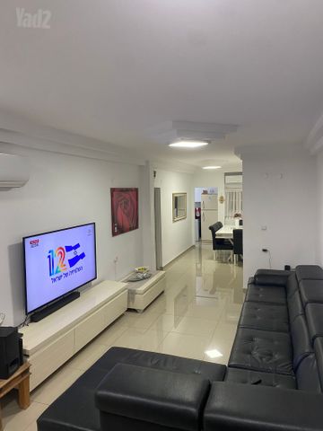 רוטשילד 42